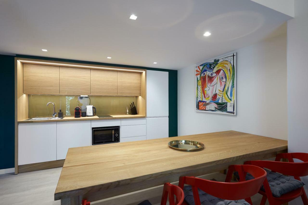 7Domb Apartman Komló Екстериор снимка