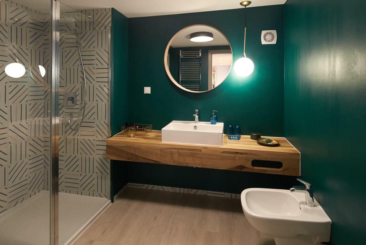 7Domb Apartman Komló Екстериор снимка