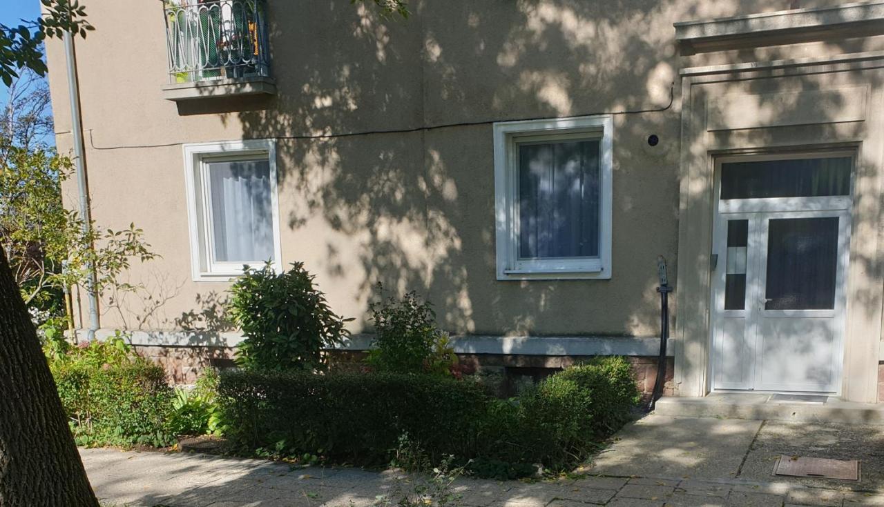7Domb Apartman Komló Екстериор снимка